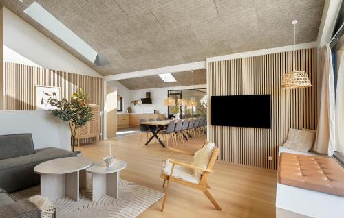 Hasmark Strand House | Beautiful Home In Otterup With Sauna