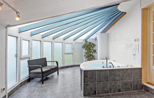 Hasmark Strand House | Beautiful Home In Otterup With Sauna