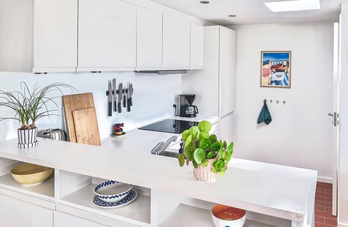 Pandrup House | Beautiful home in Pandrup with WiFi