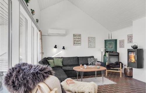 Rødhus House | Beautiful Home In Pandrup With Wifi
