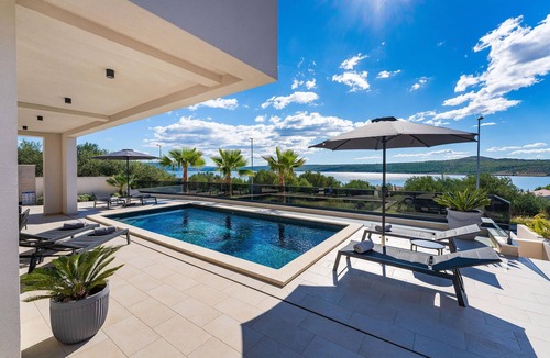 Posedarje House | Beautiful home in Posedarje with WiFi