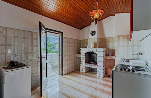 Blato House | Beautiful home in Prizba with kitchen