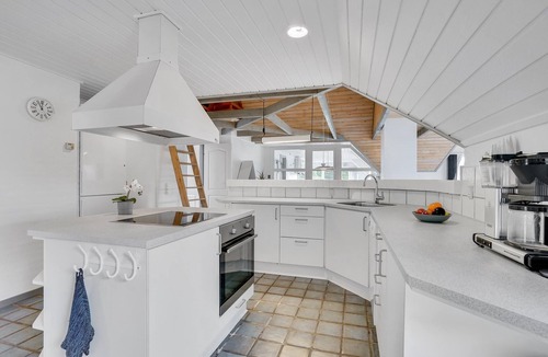 Rømø Kirkeby House | Beautiful home in Rømø with sauna