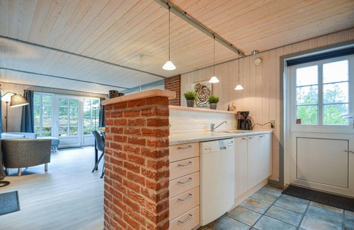 Rømø Kirkeby House | Beautiful home in Rømø with kitchen