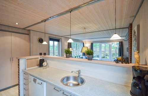 Rømø Kirkeby House | Beautiful home in Rømø with kitchen