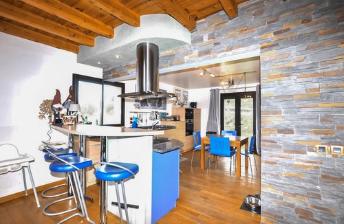 Real House | Beautiful home in Réal with house a mountain view