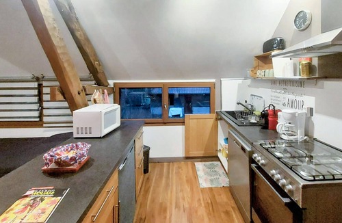 Renty House | Beautiful home in RENTY with WiFi