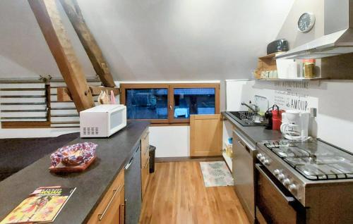 Renty House | Beautiful Home In Renty With Wifi