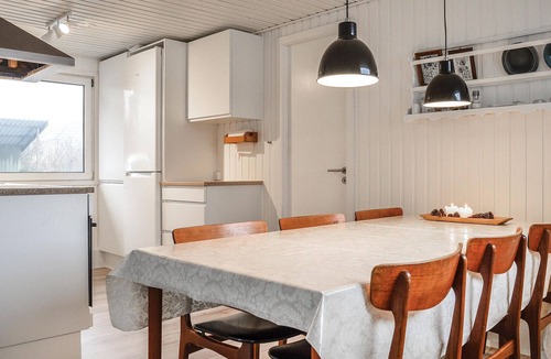 Sondervig House | Beautiful home in Ringkøbing with WiFi