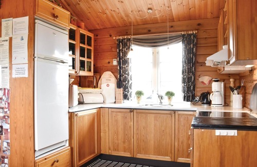 Klegod Strand House | Beautiful home in Ringkøbing with WiFi