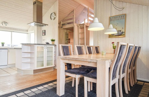 Houvig House | Beautiful home in Ringkøbing with WiFi