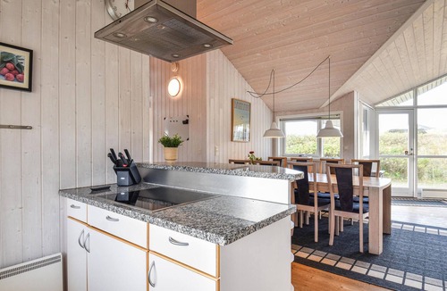 Houvig House | Beautiful home in Ringkøbing with WiFi