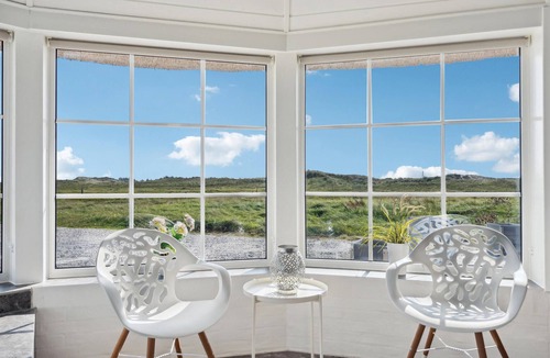 Nørre Lyngvig House | Beautiful home in Ringkøbing with sauna