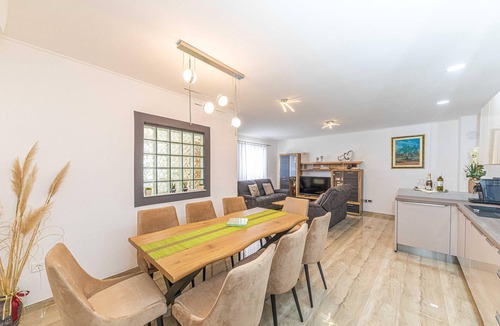 Prolozac House | Beautiful home in Ricice with sauna