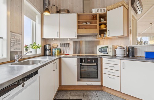 Spodsbjerg House | Beautiful home in Rudkøbing with sauna