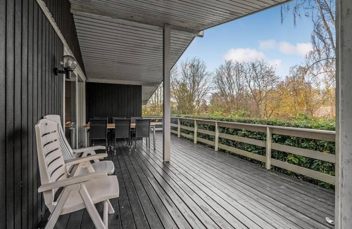 Spodsbjerg House | Beautiful home in Rudkøbing with WiFi