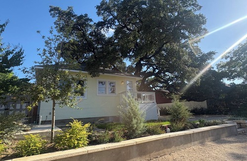 Monte Vista House | Beautiful Home in San Antonio's Historic Monte Vista - Pearl, Riverwalk/Downtown