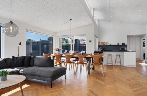 Sæby House | Beautiful home in Sæby with harbor view