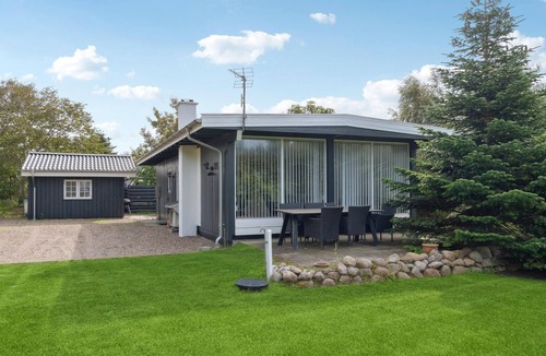 Samsø House | Beautiful home in Samsø with kitchen