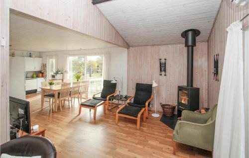Samsø House | Beautiful Home In Samsø With Kitchen