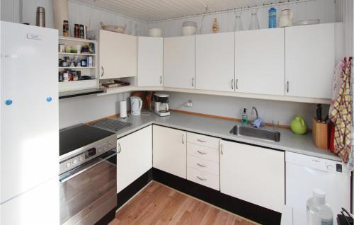 Samsø House | Beautiful Home In Samsø With Kitchen