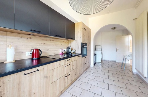 Sens House | Beautiful home in Sens with WiFi