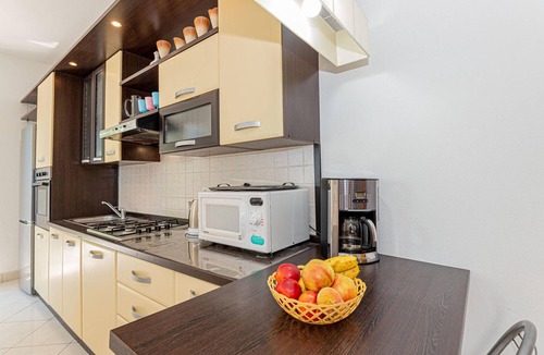 Sibenik House | Beautiful home in Sibenik with WiFi