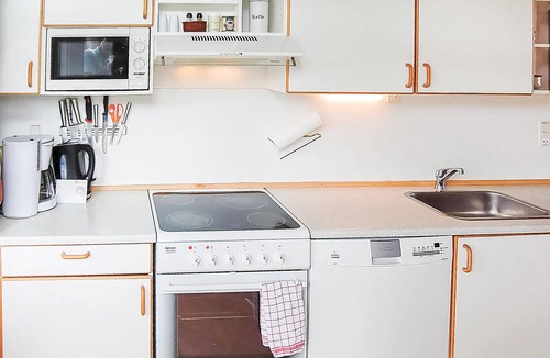Grønninghoved Strand House | Beautiful home in Sjølund with sauna