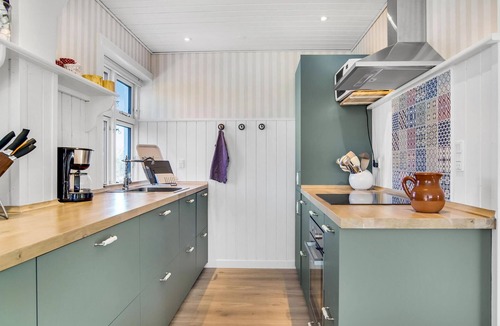 Skagen House | Beautiful home in Skagen with kitchen