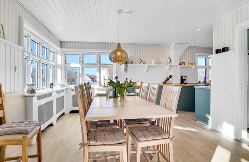 Skagen House | Beautiful home in Skagen with kitchen