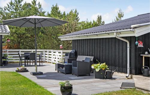 Skjern House | Beautiful Home In Skjern With Kitchen