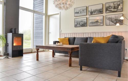 Skjern House | Beautiful Home In Skjern With Sauna