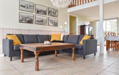 Skjern House | Beautiful Home In Skjern With Sauna