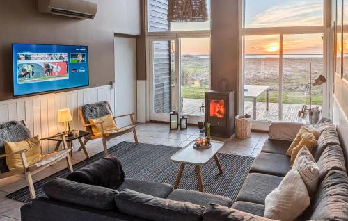 Skjern House | Beautiful Home In Skjern With Sauna