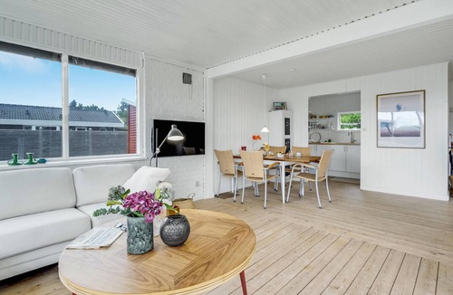 Store Kongsmark House | Beautiful home in Slagelse with kitchen