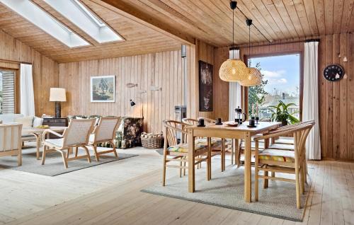 Frolunde House | Beautiful Home In Slagelse With Wifi