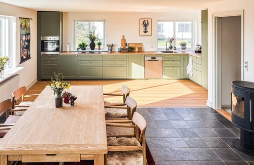 Stenbjerg House | Beautiful home in Snedsted with sauna
