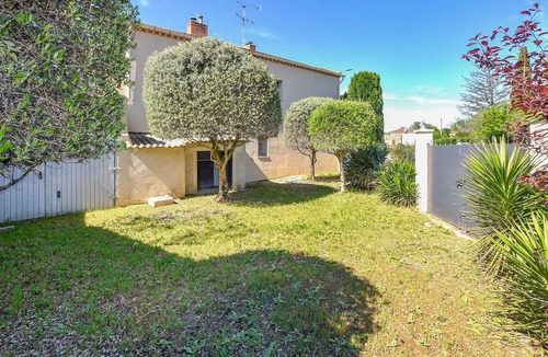 Sorgues House | Beautiful home in Sorgues with WiFi