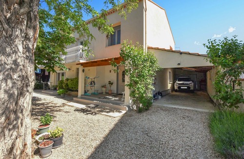 Sorgues House | Beautiful home in Sorgues with WiFi