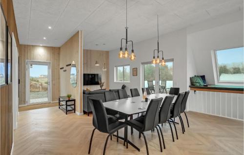 Lihme House | Beautiful Home In Spøttrup With Wifi