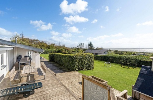 Lihme House | Beautiful home in Spøttrup with WiFi