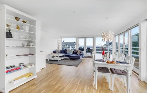 Strøby Ladeplads House | Beautiful Home In Strøby With House Sea View