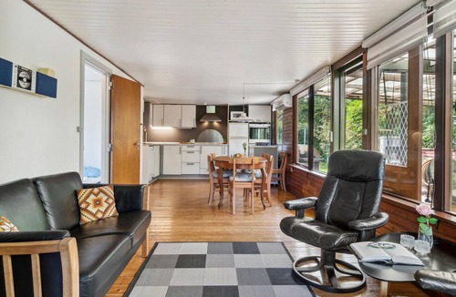 Remmer Strand House | Beautiful home in Struer with kitchen