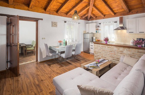 Medvidici House | Beautiful home in Sv.Lovrec