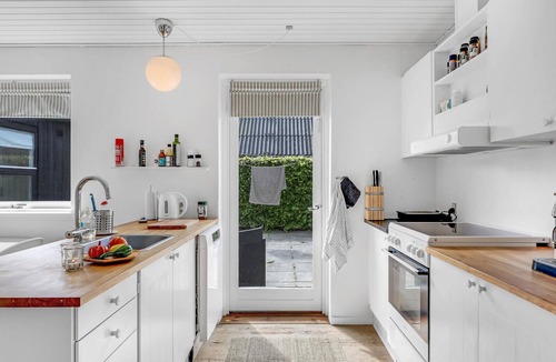 Svaneke House | Beautiful home in Svaneke with WiFi