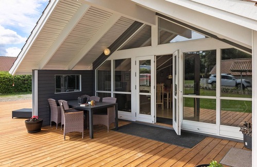 Mommark Strand House | Beautiful home in Sydals with sauna