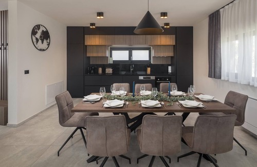 Frata House | Beautiful home in Tar