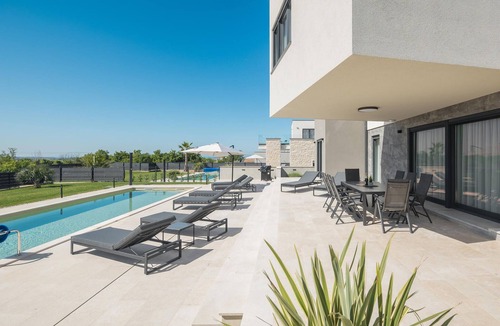 Frata House | Beautiful home in Tar