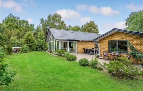 Skaven Strand House | Beautiful Home In Tarm With Indoor Swimming Pool