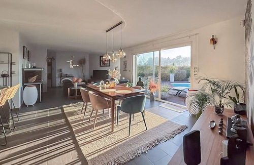 Tarnes House | Beautiful home in Tarnès with sauna